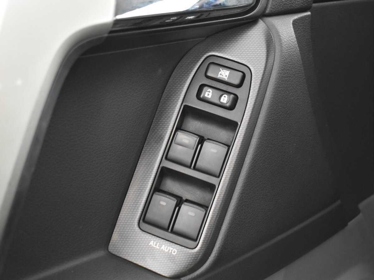 Toyota Land Cruiser Prado, 2010 Фото №9