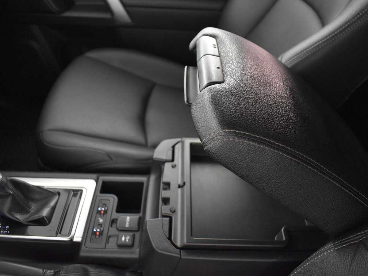 Toyota Land Cruiser Prado, 2018 Фото №21