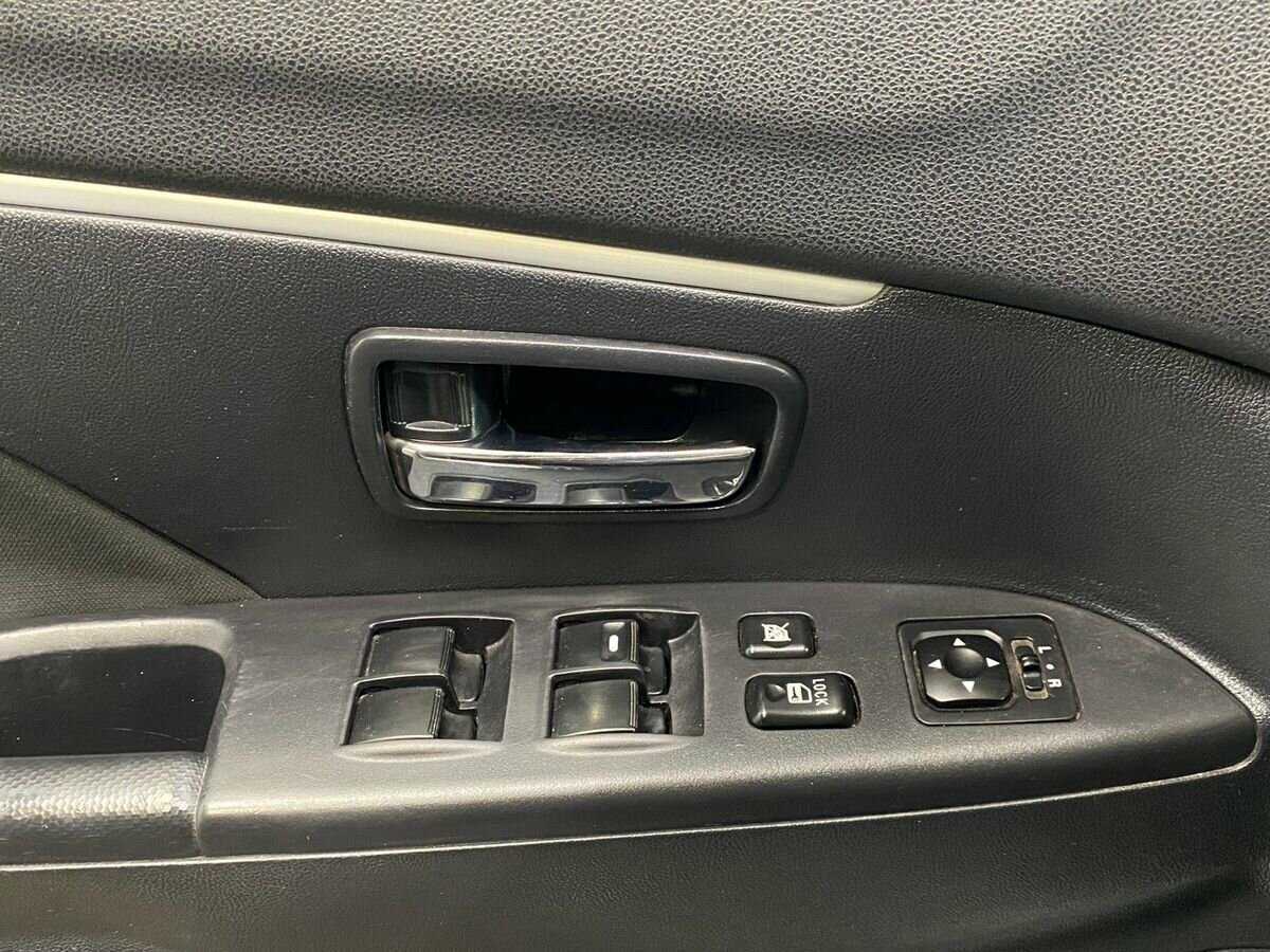 Mitsubishi ASX, 2011 Фото №15