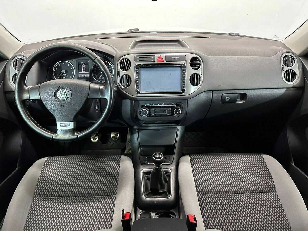 Volkswagen Tiguan, 2010 Фото №9
