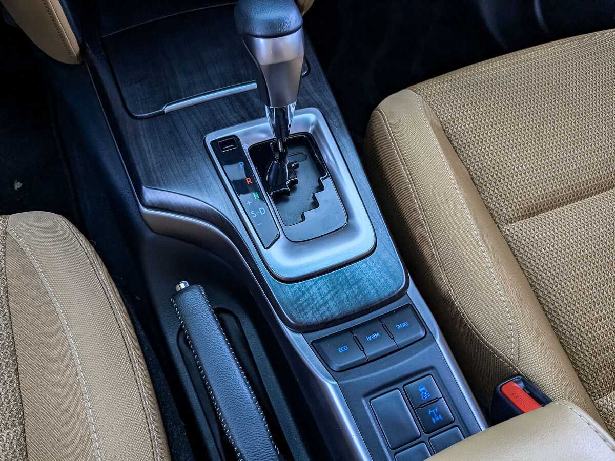 Toyota Fortuner, 2022 Фото №17