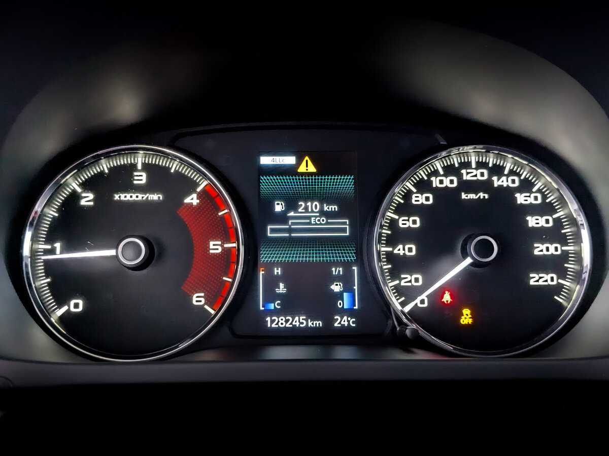 Mitsubishi Pajero Sport, 2021 Фото №11