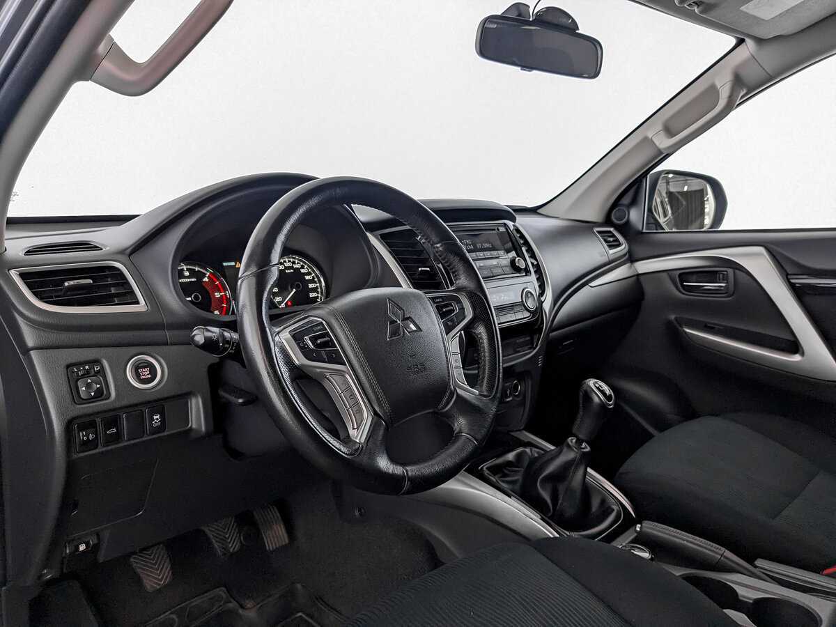 Mitsubishi Pajero Sport, 2021 Фото №14