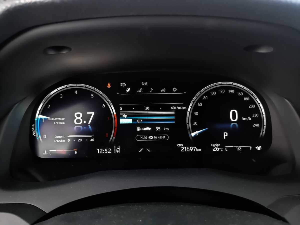 Toyota Camry, 2023 Фото №12