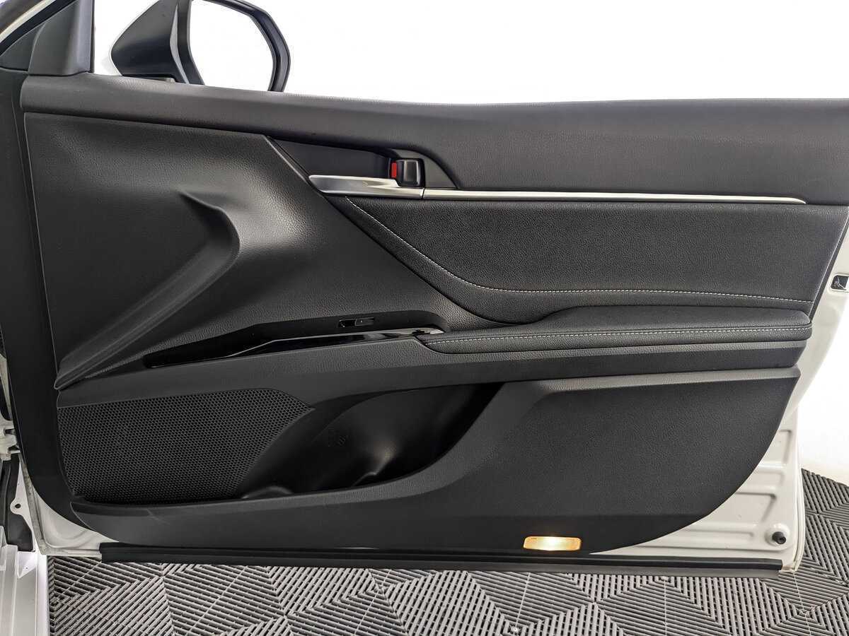 Toyota Camry, 2023 Фото №20