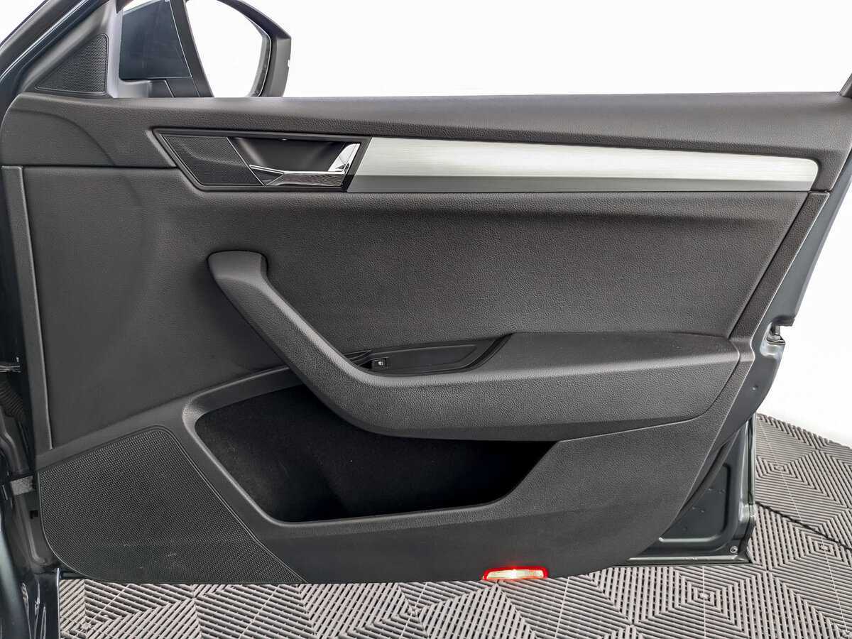 Skoda Superb, 2018 Фото №20