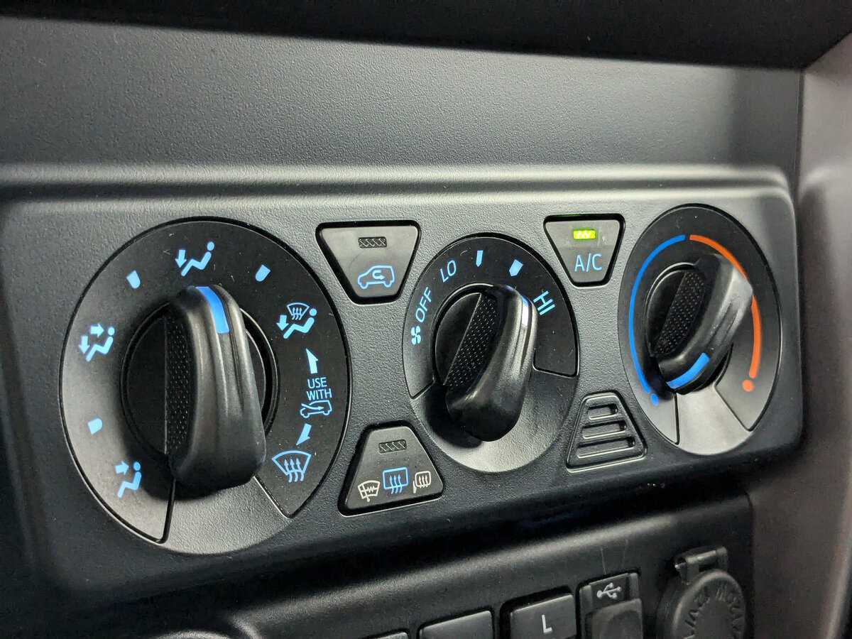 Toyota Fortuner, 2021 Фото №17