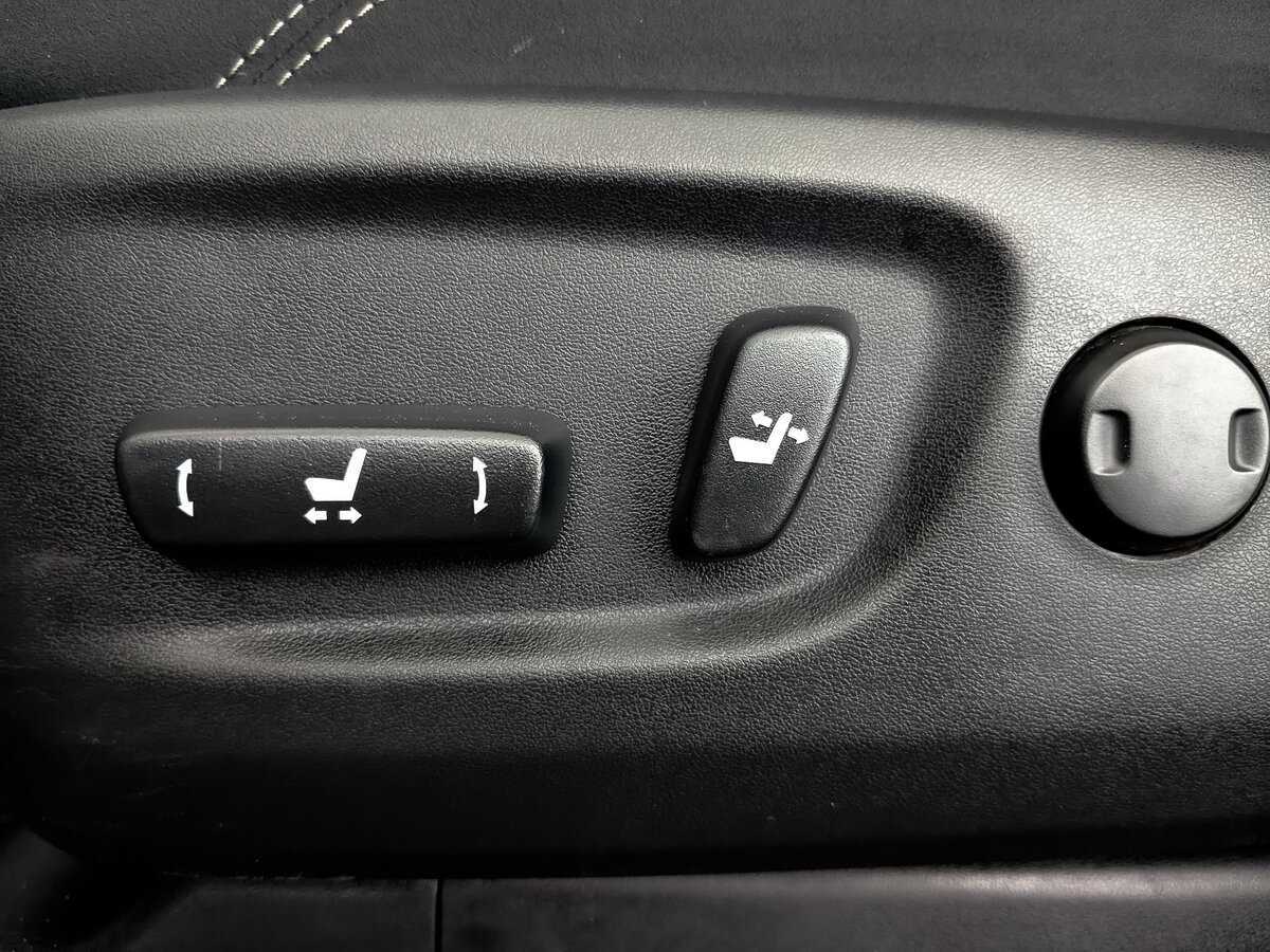 Toyota Land Cruiser Prado, 2020 Фото №23