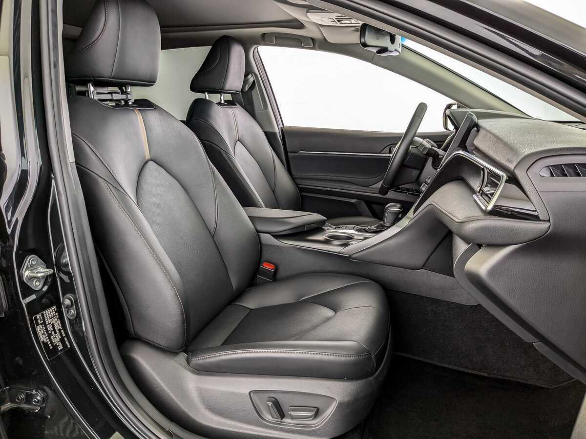Toyota Camry, 2023 Фото №20