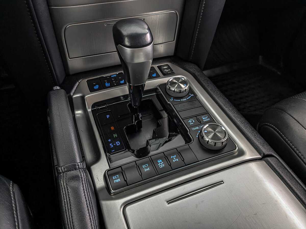 Toyota Land Cruiser, 2017 Фото №24