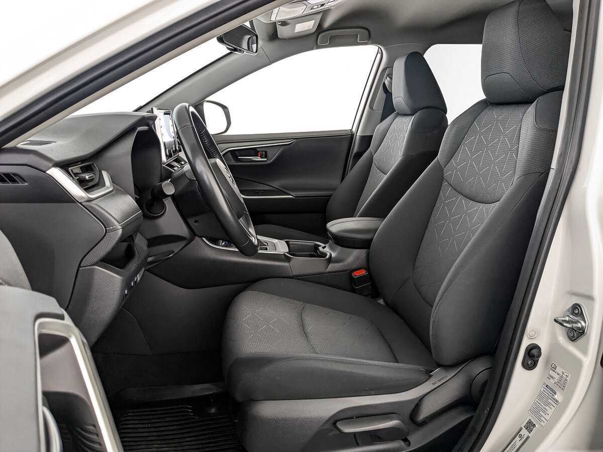 Toyota RAV4, 2021 Фото №16