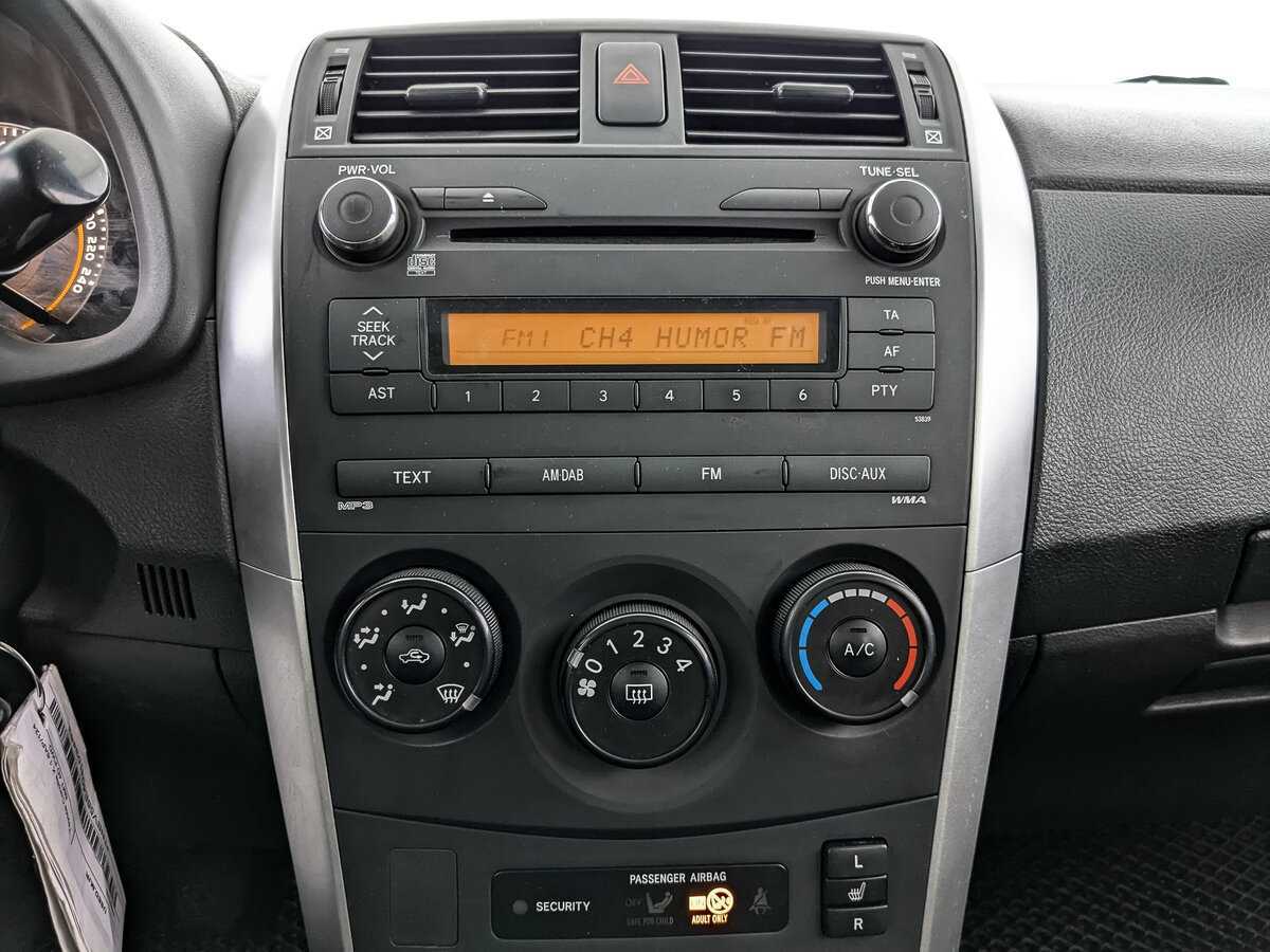 Toyota Corolla, 2010 Фото №12