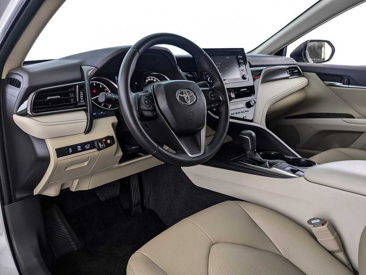 Toyota Camry, 2022 Фото №11