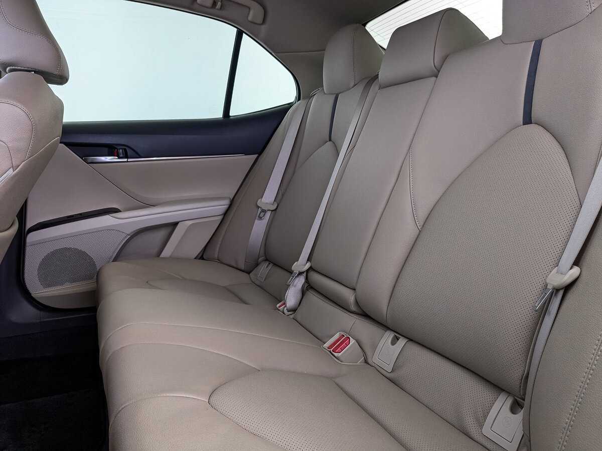 Toyota Camry, 2022 Фото №14