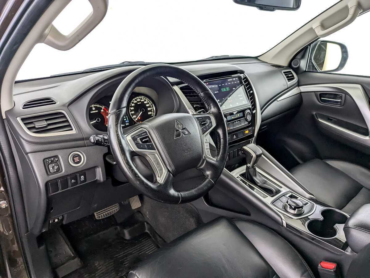 Mitsubishi Pajero Sport, 2019 Фото №14
