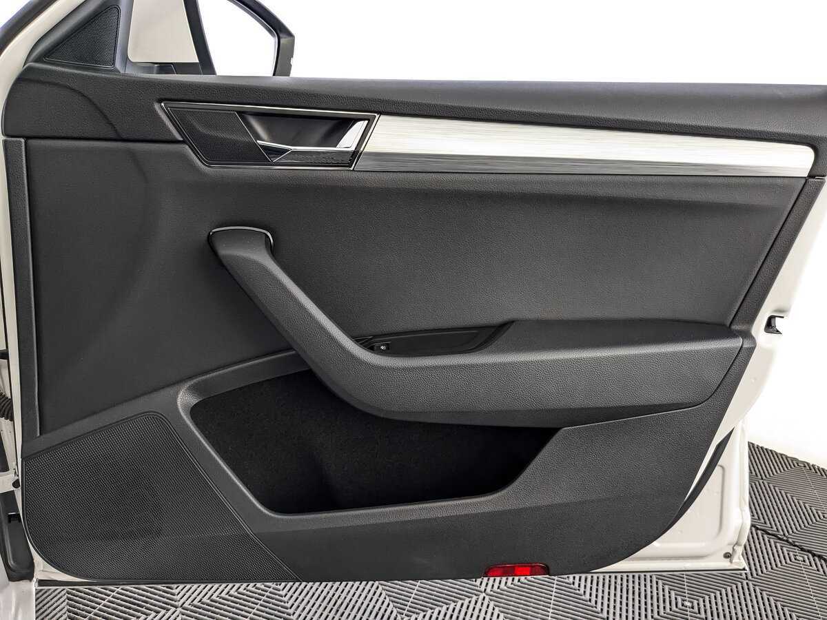 Skoda Superb, 2021 Фото №21