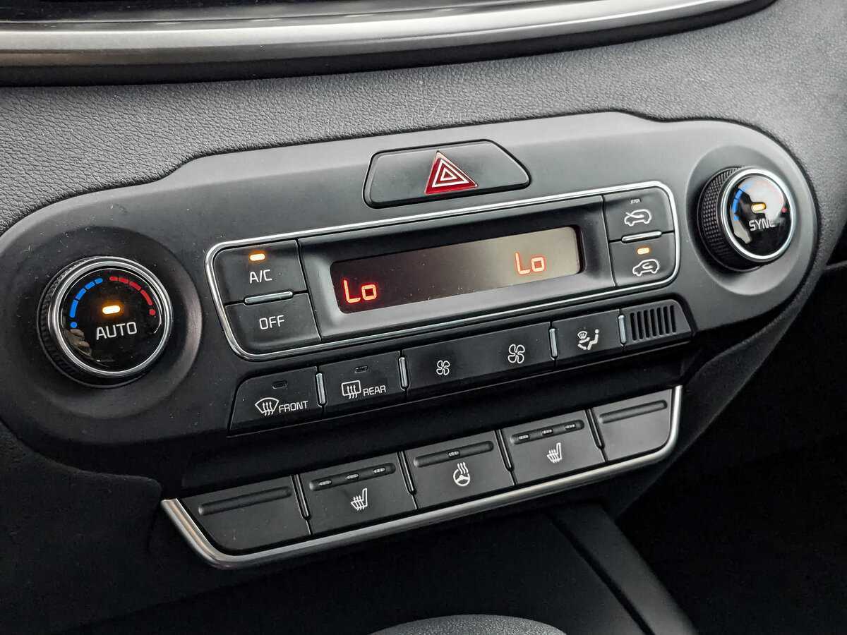 Kia Sorento, 2020 Фото №17