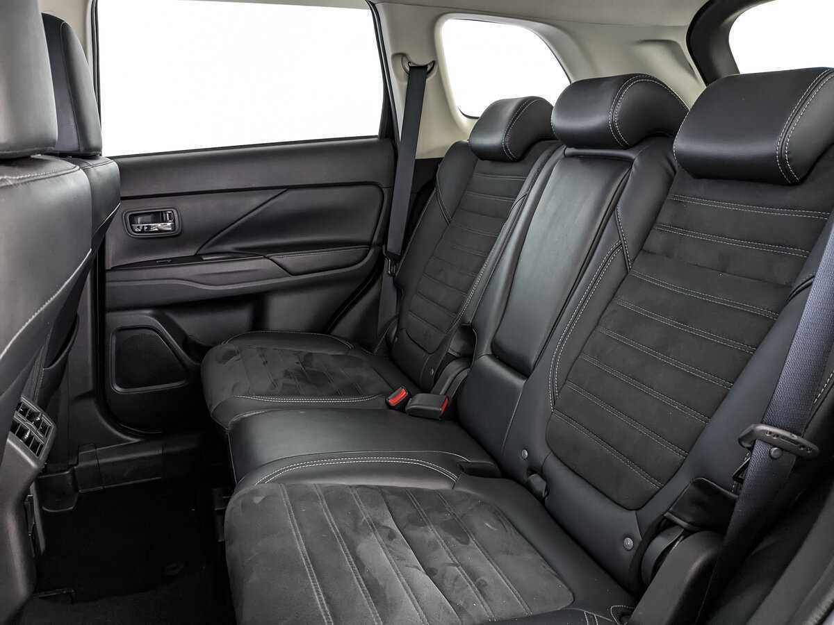 Mitsubishi Outlander, 2022 Фото №14