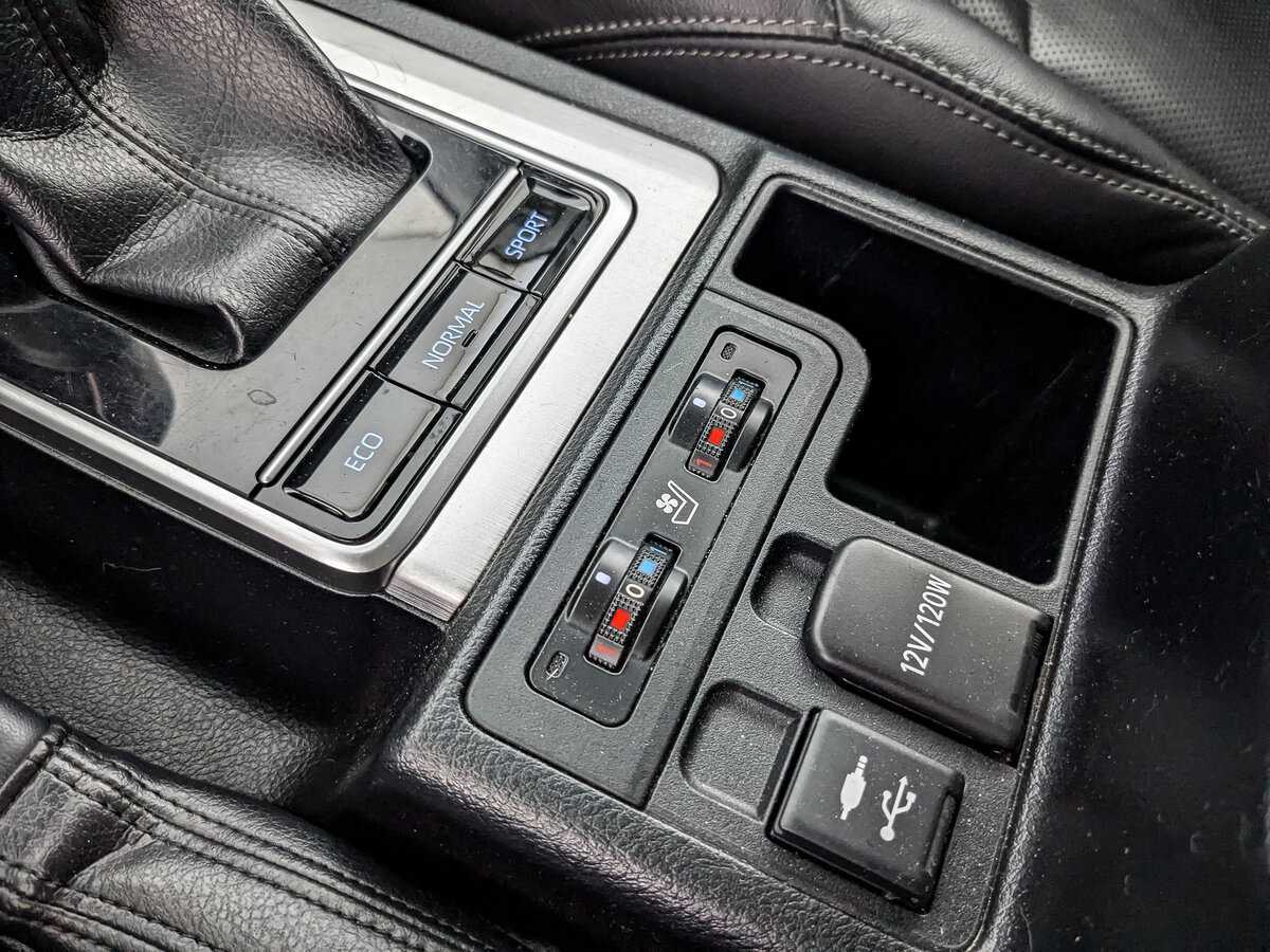 Toyota Land Cruiser Prado, 2018 Фото №23