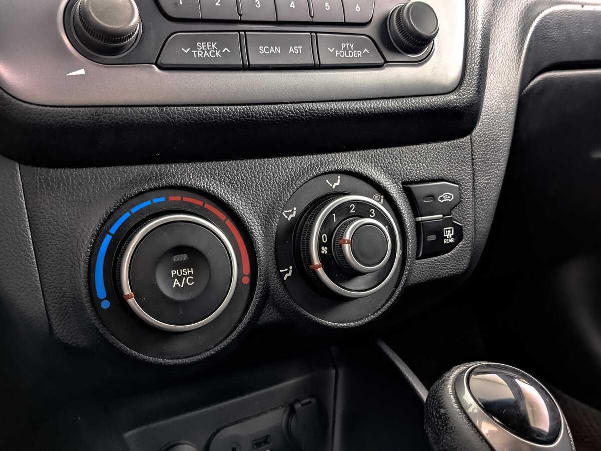 Kia Rio, 2014 Фото №17