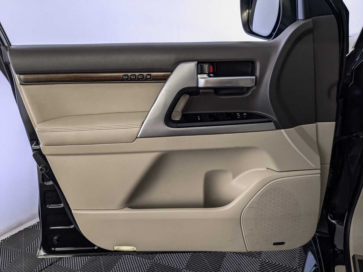 Toyota Land Cruiser, 2019 Фото №14