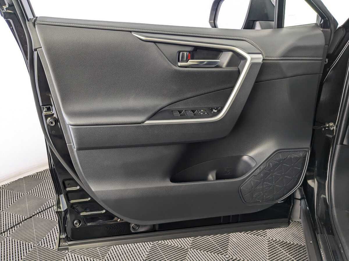 Toyota RAV4, 2021 Фото №15