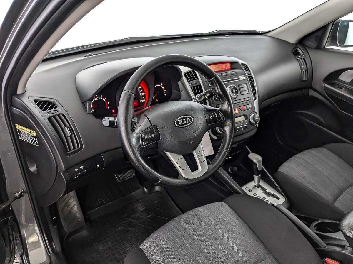 Kia Ceed, 2011 Фото №11