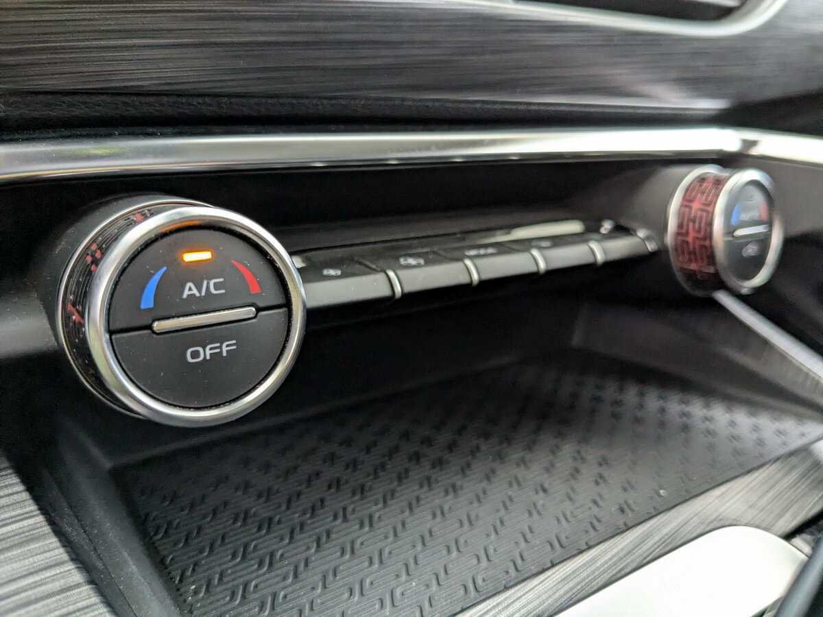 Geely Tugella, 2022 Фото №23