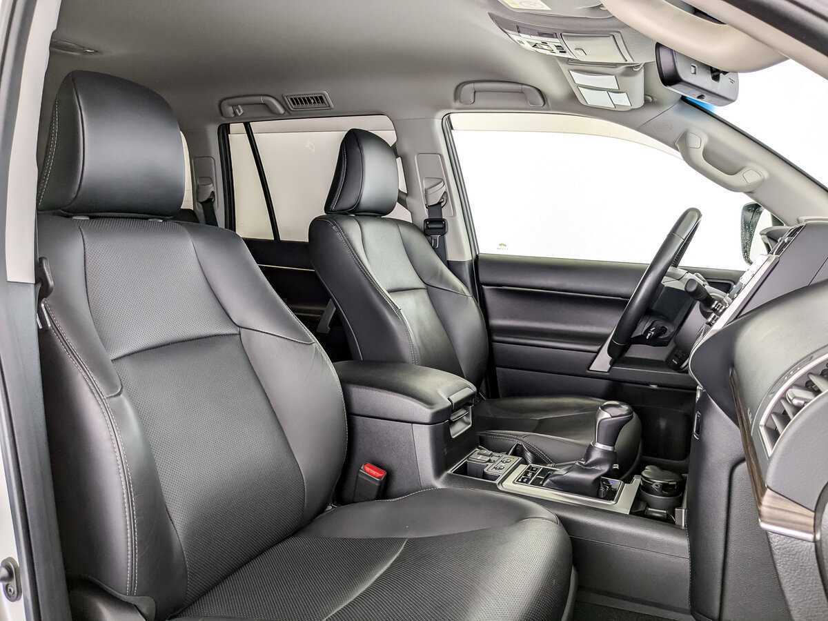 Toyota Land Cruiser Prado, 2021 Фото №20
