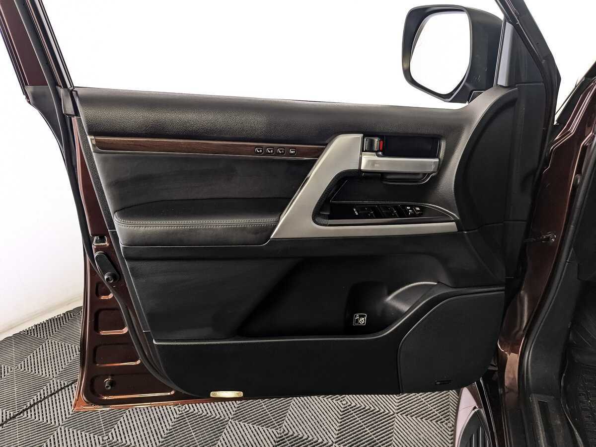 Toyota Land Cruiser, 2017 Фото №15