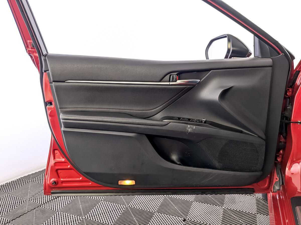 Toyota Camry, 2021 Фото №15