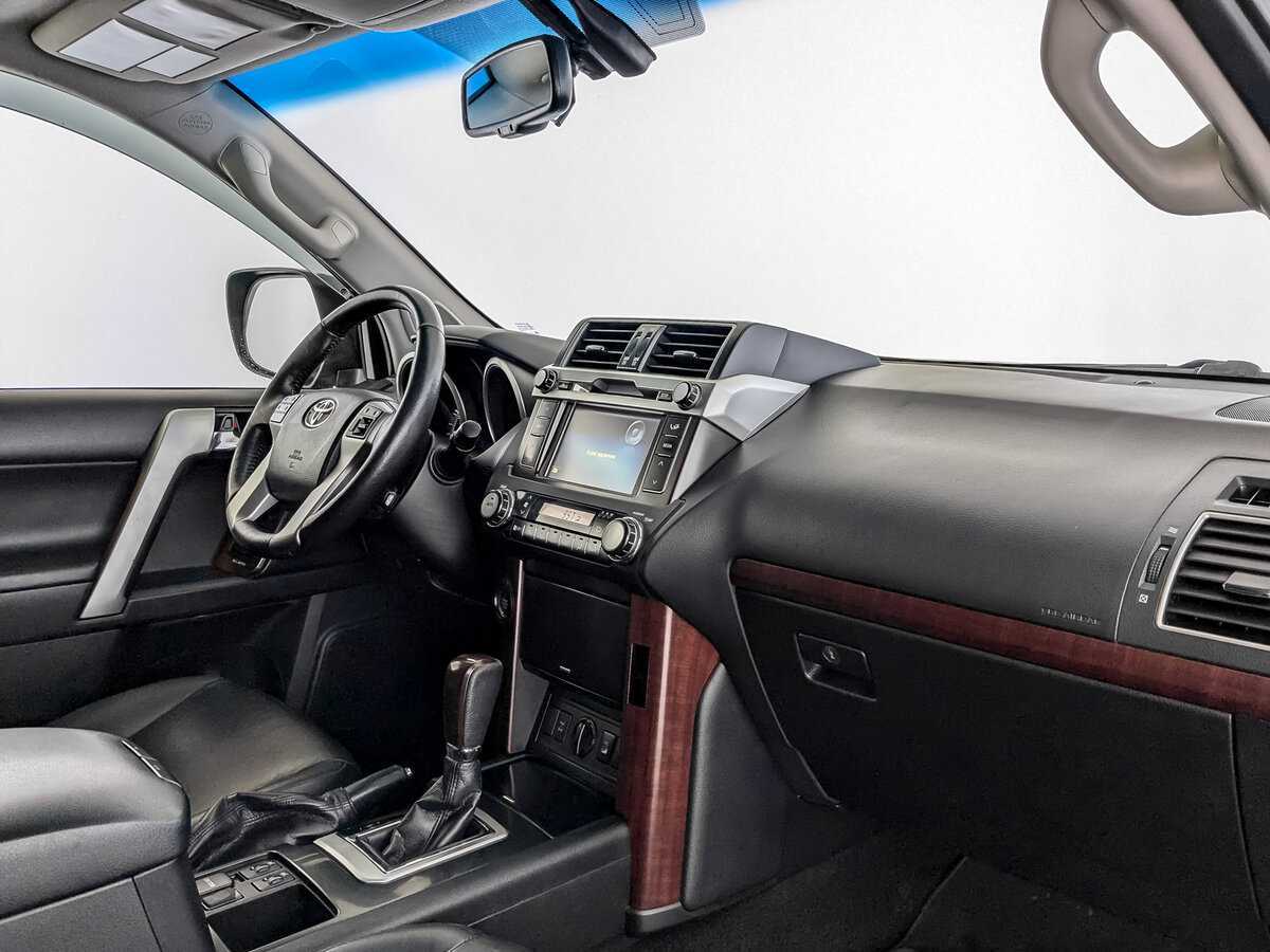 Toyota Land Cruiser Prado, 2017 Фото №9