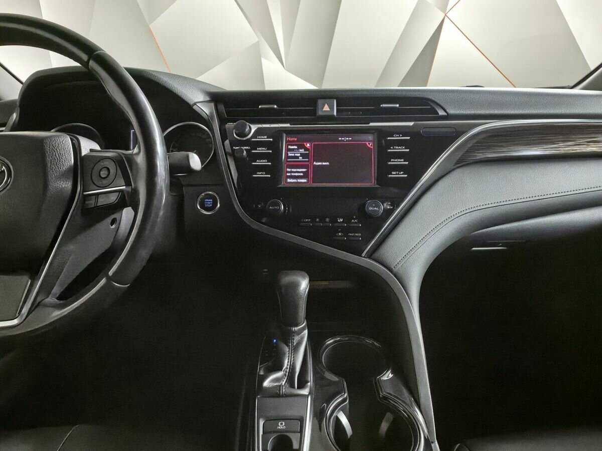 Toyota Camry, 2019 Фото №11