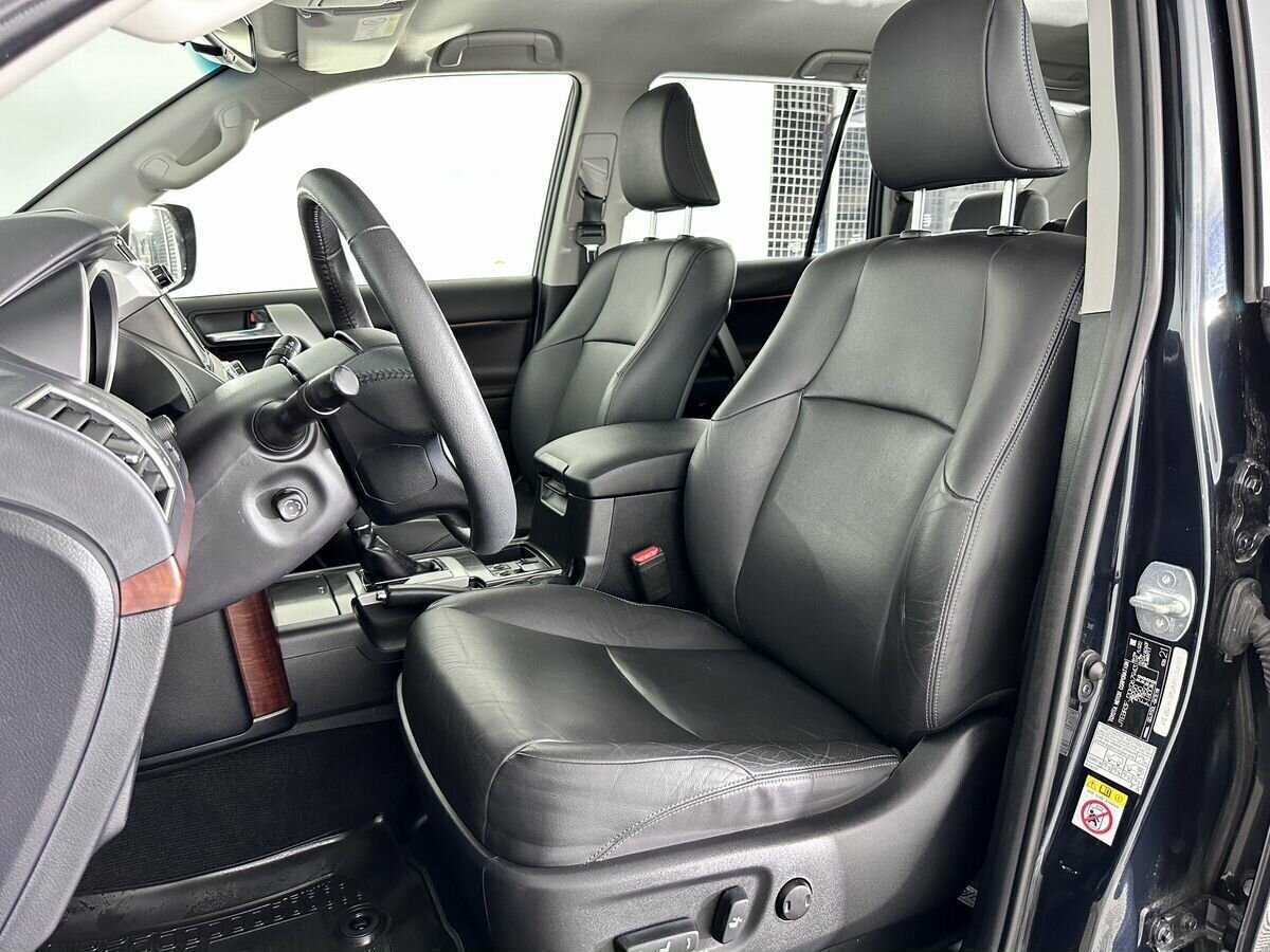 Toyota Land Cruiser Prado, 2017 Фото №8