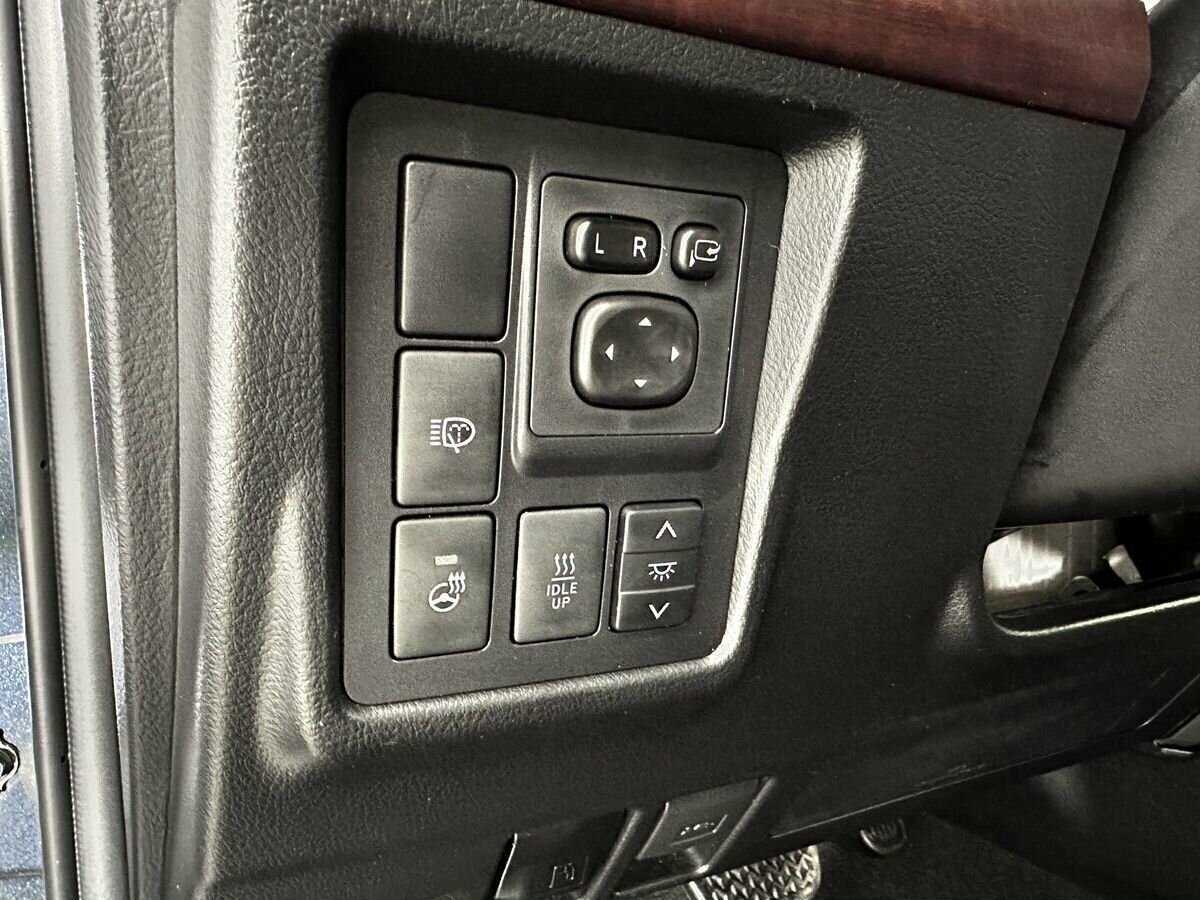 Toyota Land Cruiser Prado, 2017 Фото №16