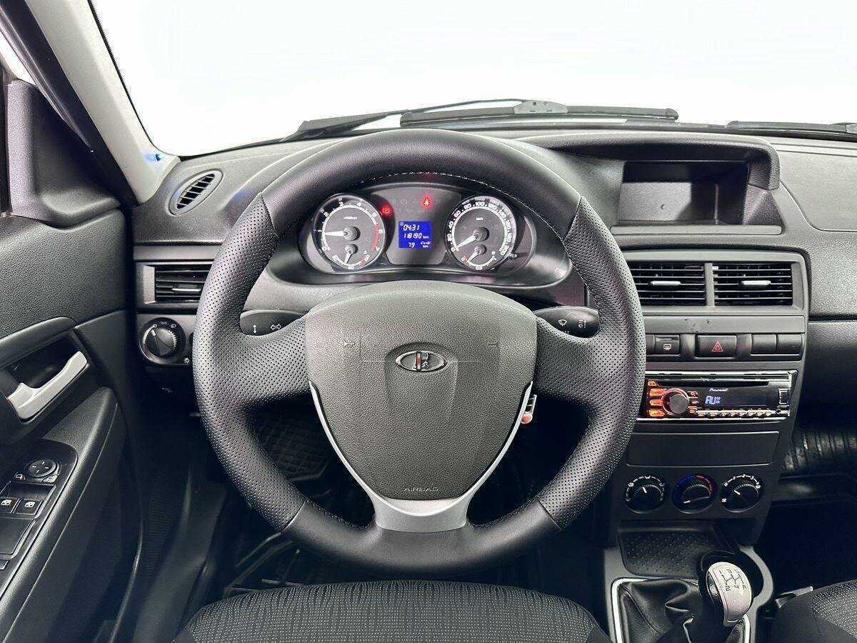 Lada (ВАЗ) Priora, 2017 Фото №10