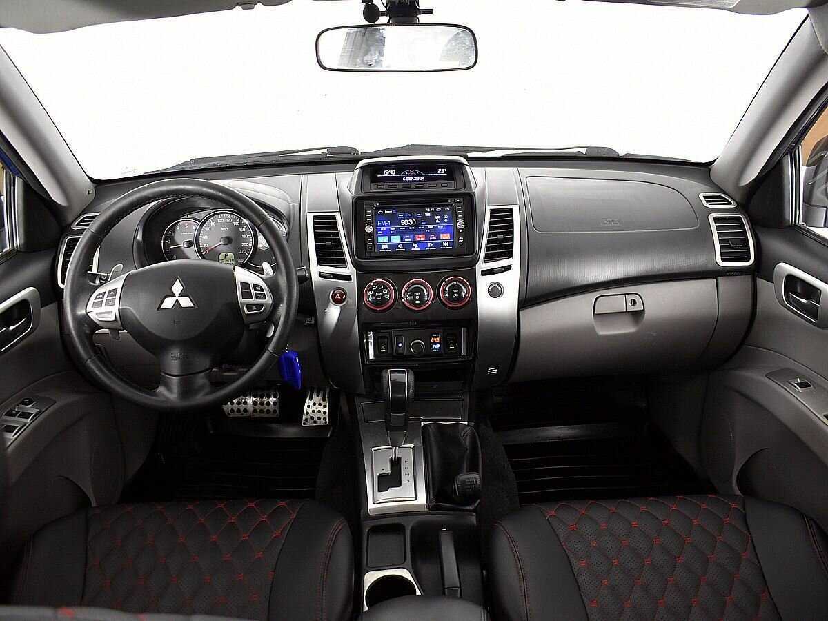 Mitsubishi Pajero Sport, 2011 Фото №10