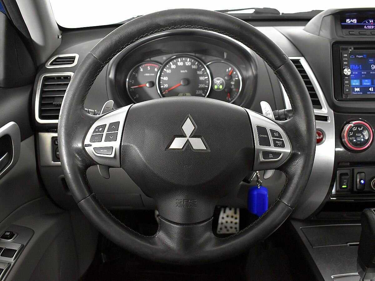 Mitsubishi Pajero Sport, 2011 Фото №11