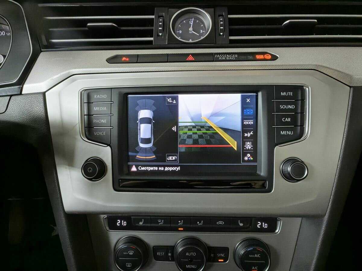 Volkswagen Passat, 2017 Фото №16