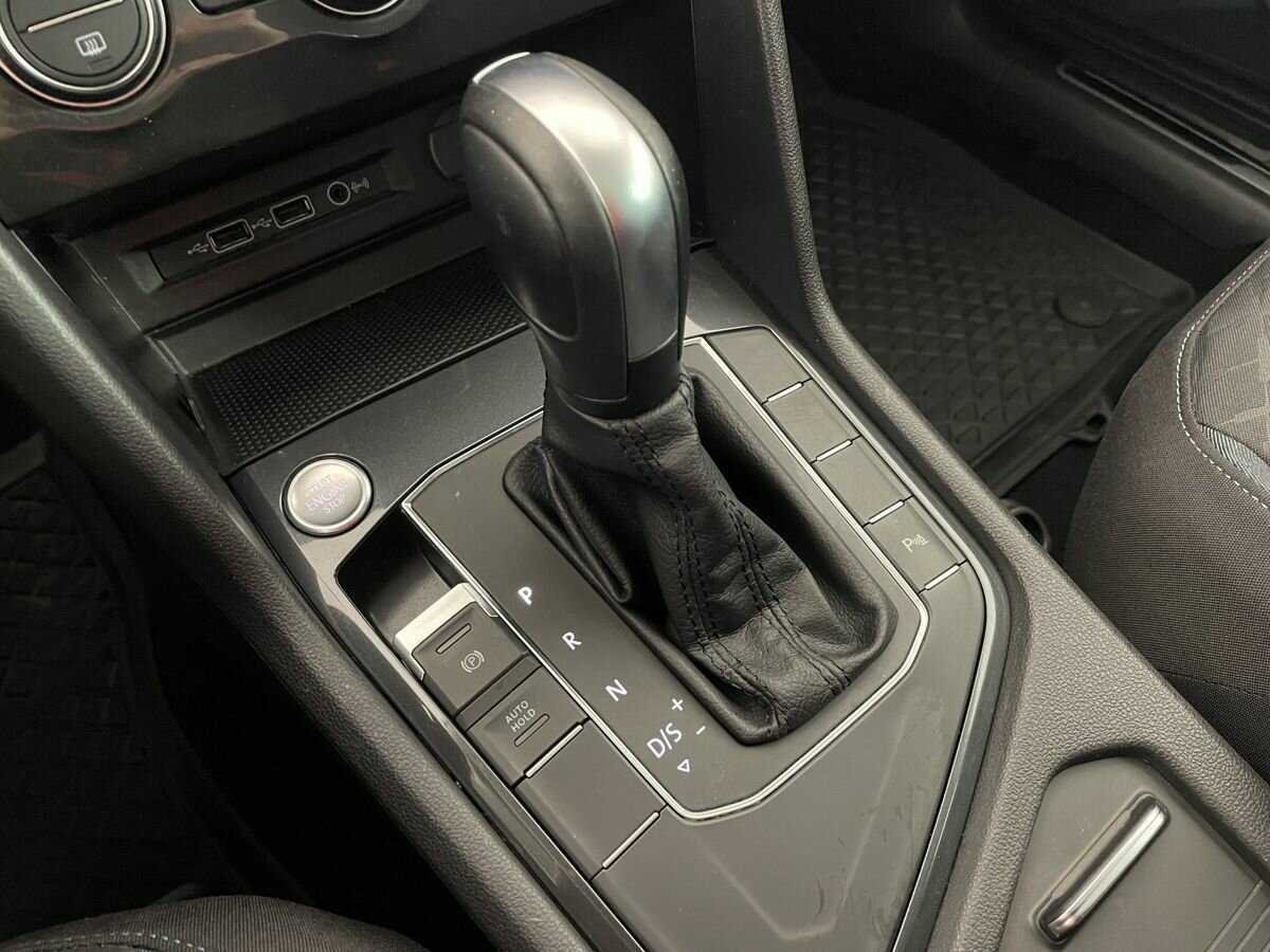 Volkswagen Tiguan, 2019 Фото №13