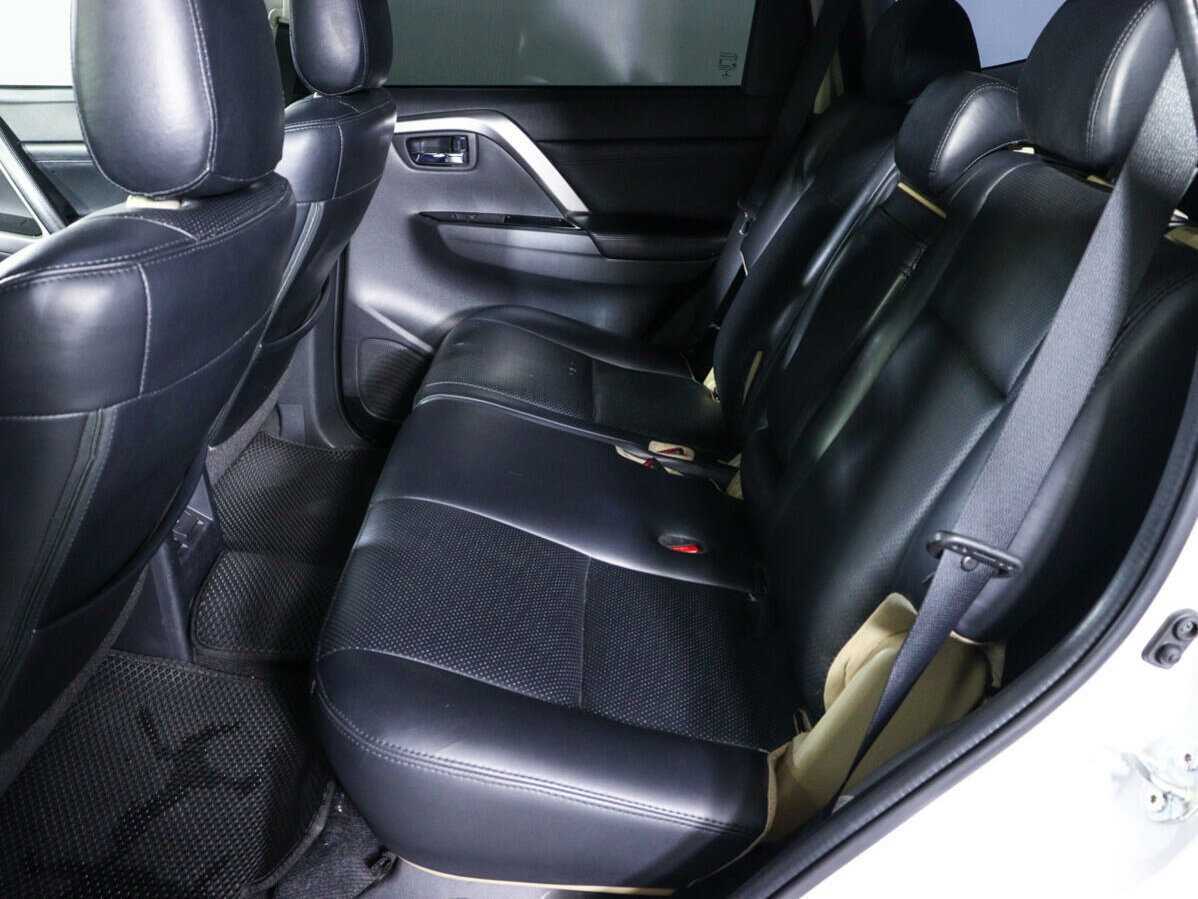 Mitsubishi Pajero Sport, 2020 Фото №8