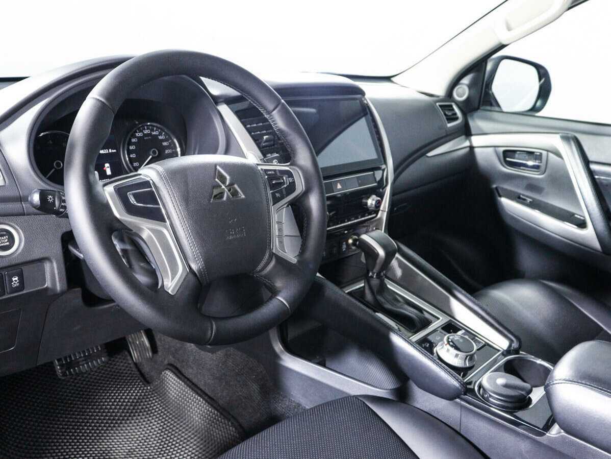 Mitsubishi Pajero Sport, 2020 Фото №12