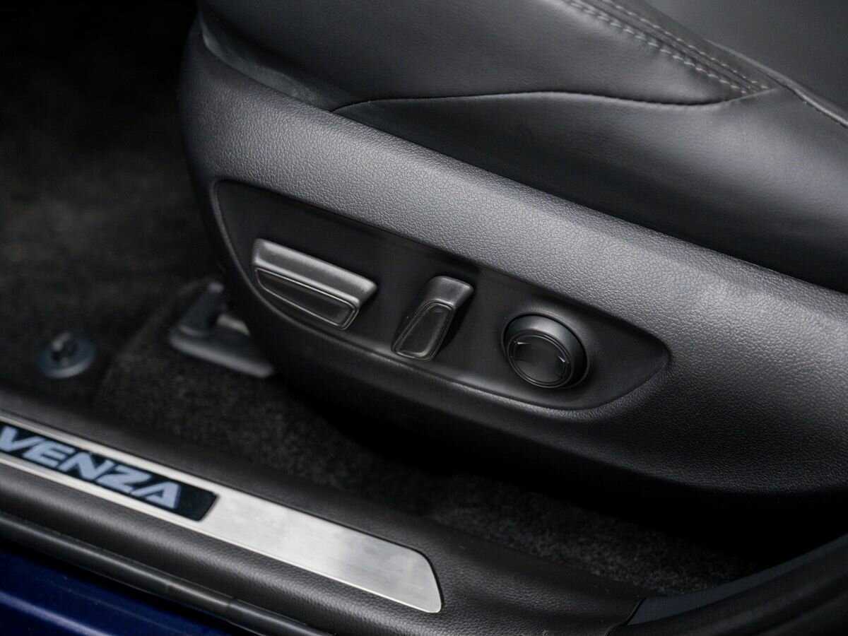 Toyota Venza, 2022 Фото №16