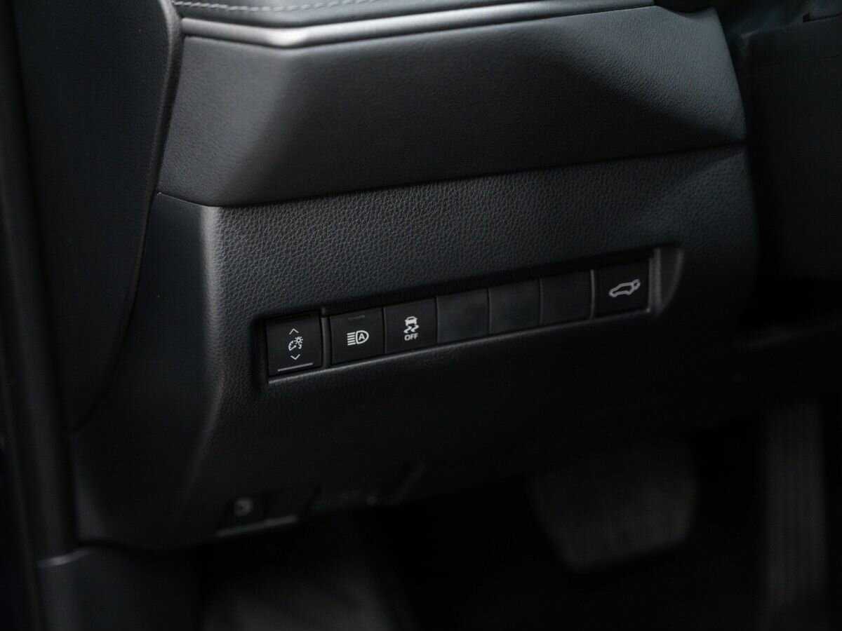 Toyota Venza, 2022 Фото №17