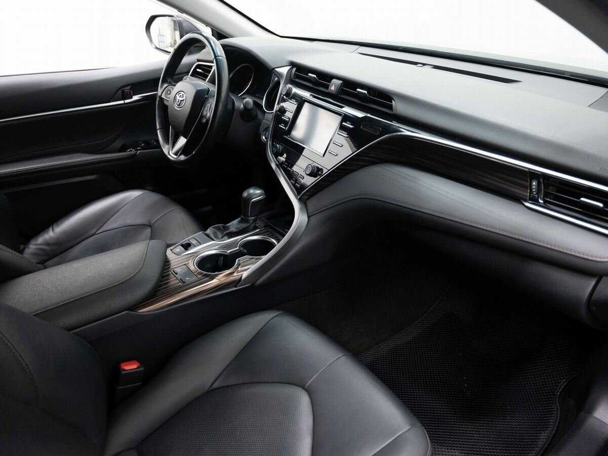 Toyota Camry, 2019 Фото №11