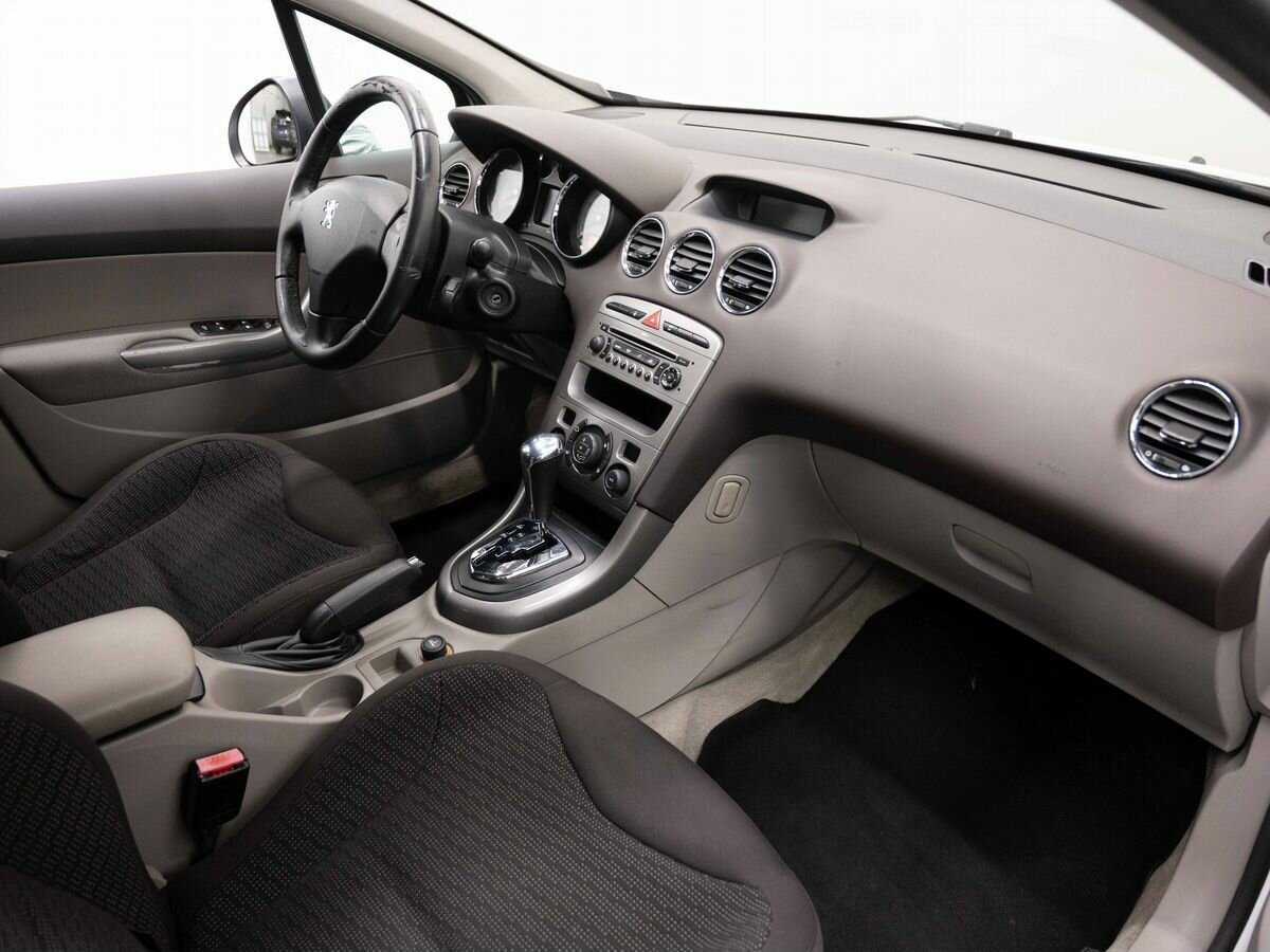 Peugeot 308, 2008 Фото №11