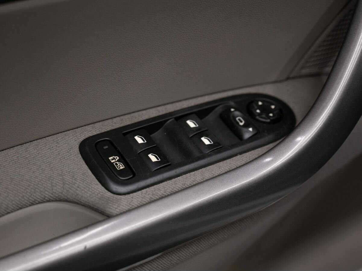 Peugeot 308, 2008 Фото №16