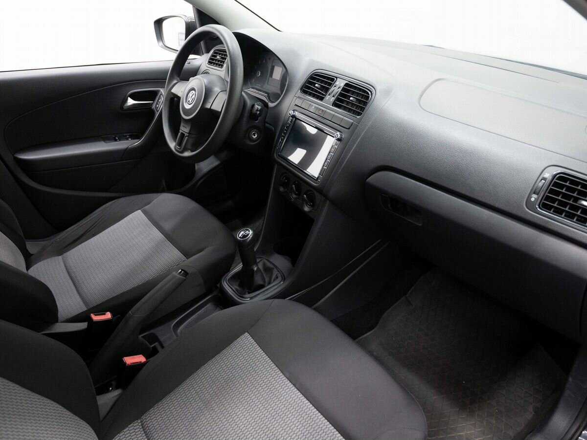 Volkswagen Polo, 2011 Фото №11