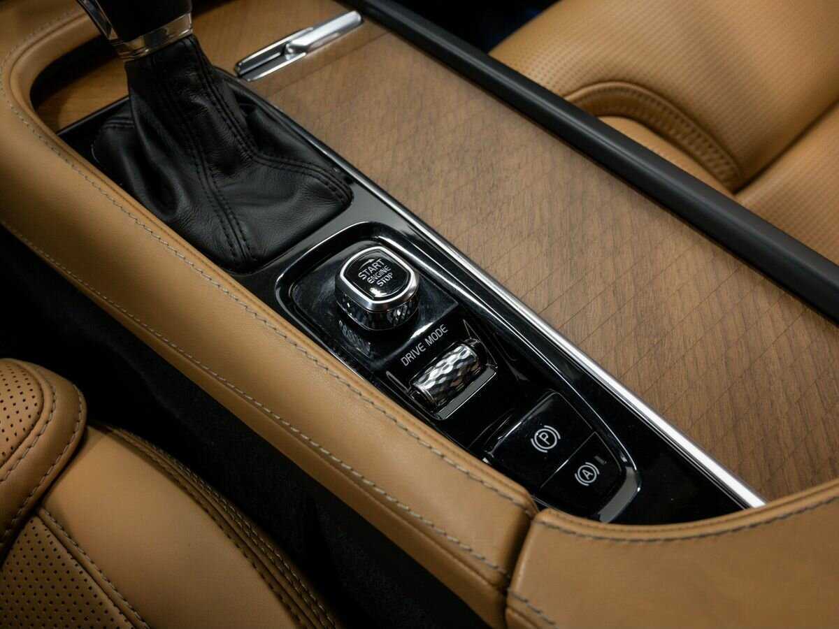 Volvo XC90, 2018 Фото №19