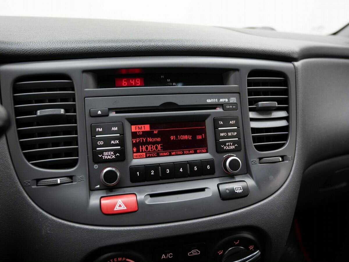 Kia Rio, 2011 Фото №17